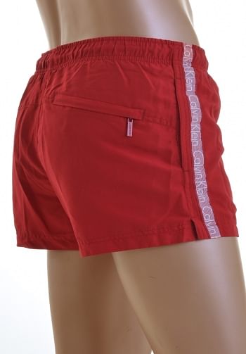 Foto mediana Short corto con bolsillos rojo